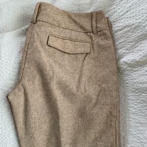 Express design studio, women’s dress pant.